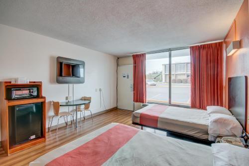 Motel 6 Somerset