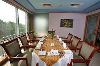 Hotel The Peninsula Chittagong Limited