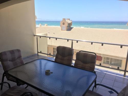 Seashells Luxury Apartments And B&B