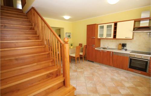Holiday Home Mali Vareski III
