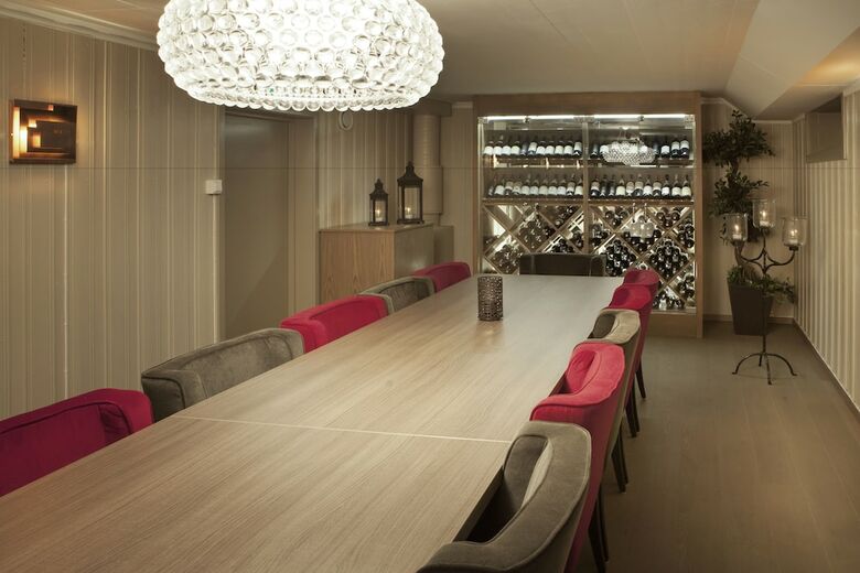 Rica Elgstua Hotel