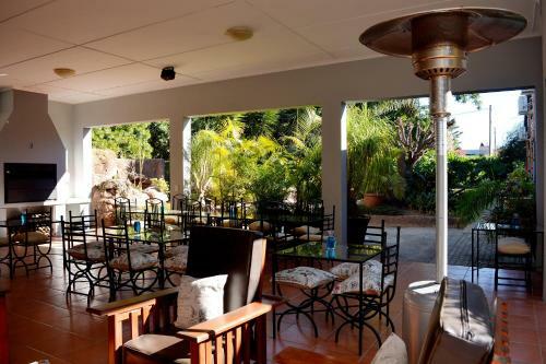 Hostal Cosmos Cuisine Addo