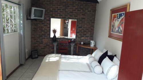 Hostal Manor House