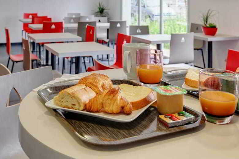 Hotel Akena City De Romilly