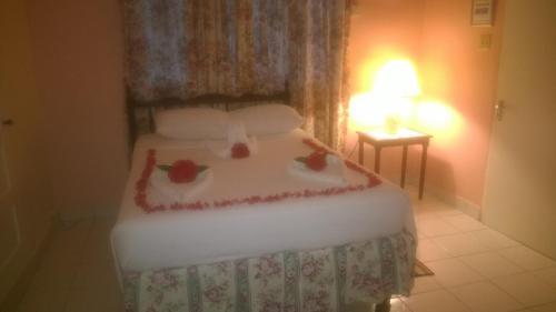 Hostal Palm Bay Guest House & Restaurant