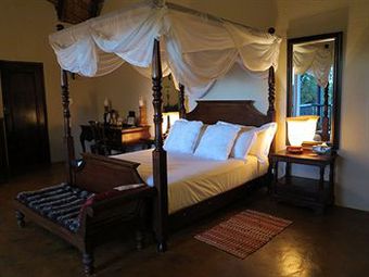 Mvuradona Safari Lodge