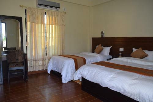 Hotel Chitwan Village Resort