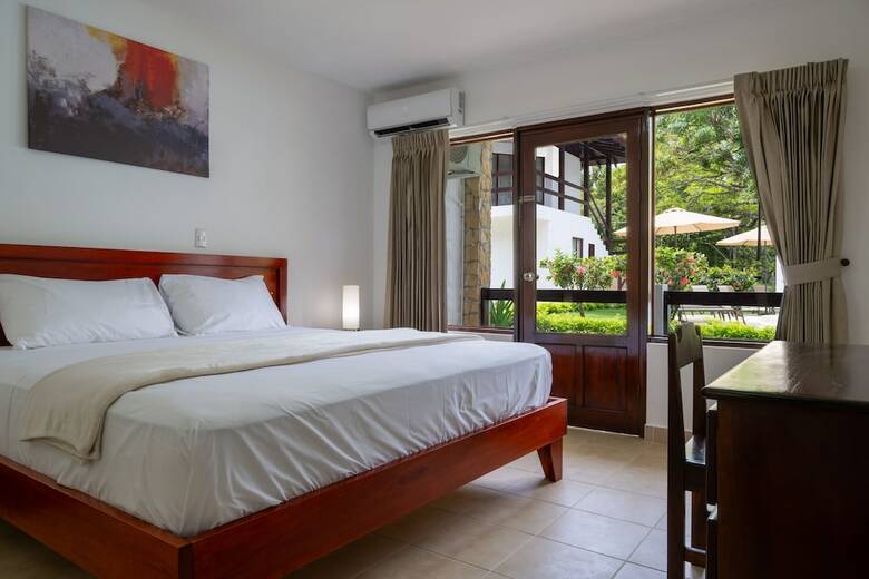 Hotel Fuego Del Sol