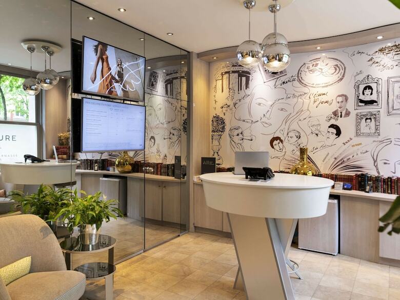 Hotel Mercure Raspail Montparnasse