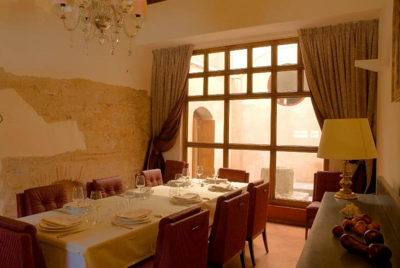 Hotel San Antonio El Real