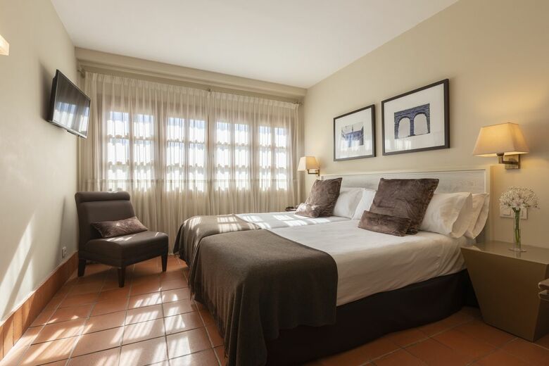 Hotel San Antonio El Real