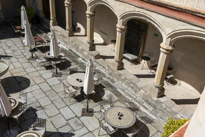 Hotel San Antonio El Real