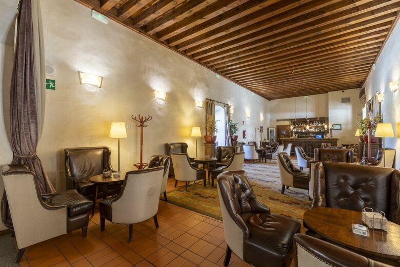 Hotel San Antonio El Real