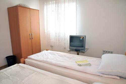 Hostel Room
