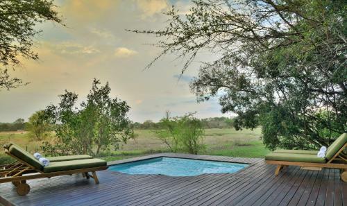 Hostal Rhino Walking Safaris