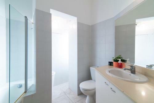 Ziv Apartments- Nahum Hanavi Street