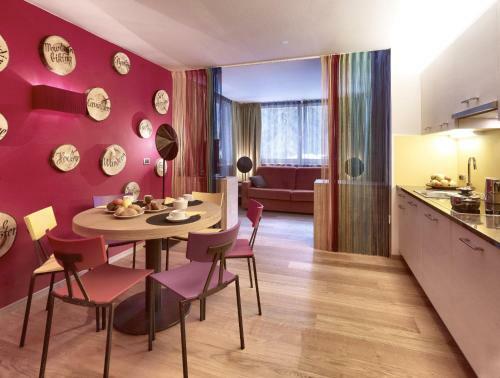 Color Home Suite Apartments