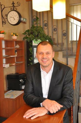 Hostal Guest Accomodation Konak