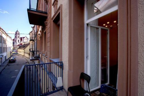 Real House Apartments