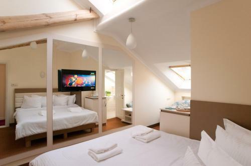 Hotel 7 Sky On Shchorsa Street