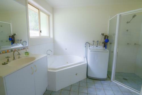 Quarantine Bay Beach Cottages