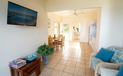 Quarantine Bay Beach Cottages