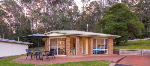 Quarantine Bay Beach Cottages