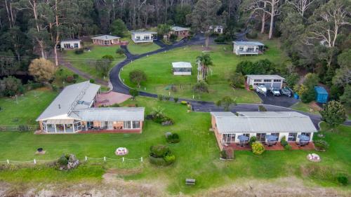 Quarantine Bay Beach Cottages
