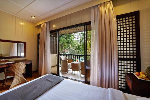 Hotel Cebu White Sands Resort And Spa