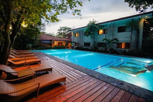 Hotel Cebu White Sands Resort And Spa