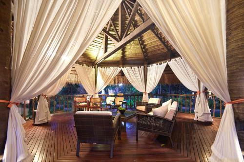 Hotel Cebu White Sands Resort And Spa