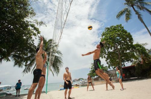 Hotel Cebu White Sands Resort And Spa