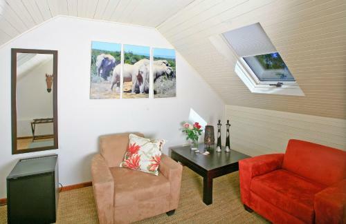 Hostal 4-heaven Guest House