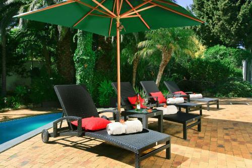 Hostal 4-heaven Guest House