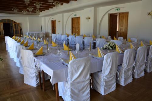 Hotel Z�mek Velk� Byst?ice