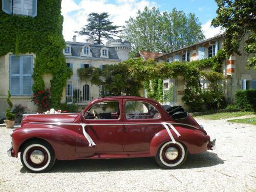 Hotel Chateau De Lalande
