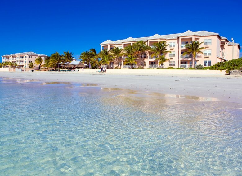 Hotel Island Seas Resort