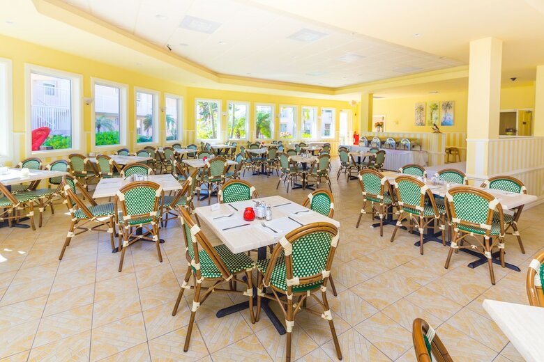 Hotel Island Seas Resort
