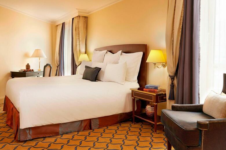 Hotel Renaissance Paris La Defense