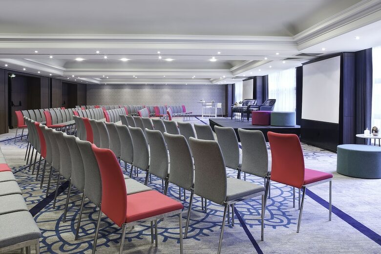 Hotel Renaissance Paris La Defense