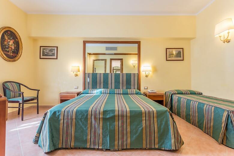 Hotel Lux