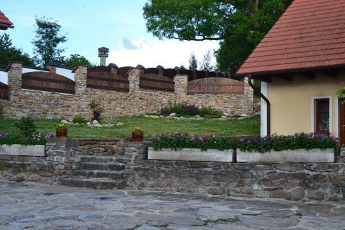 Hostal Ubytov�n� Na H�jence