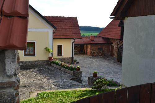 Hostal Ubytov�n� Na H�jence