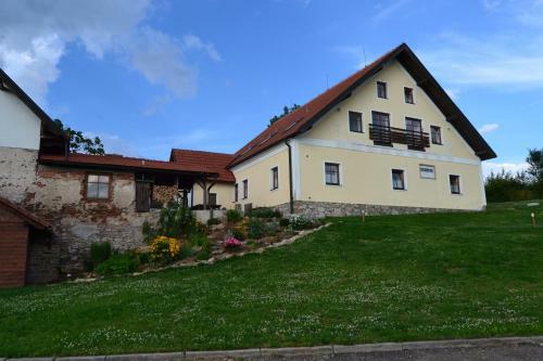 Hostal Ubytov�n� Na H�jence