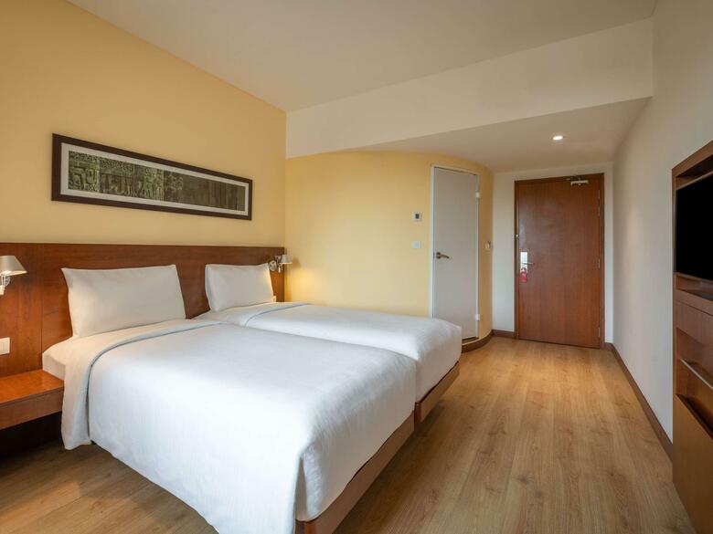 Hotel Ibis New Delhi Aerocity