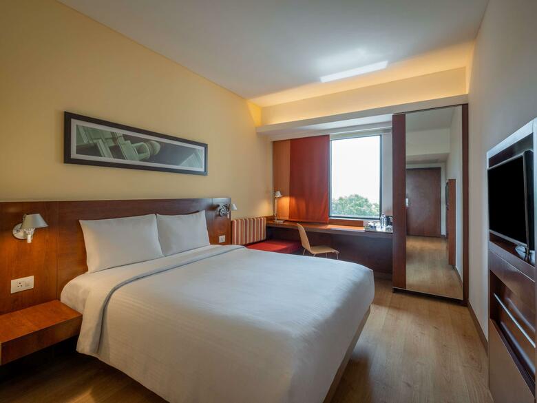 Hotel Ibis New Delhi Aerocity