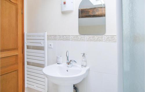 Holiday Home Rue De La Metecharie P-782