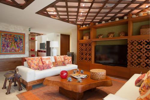 Hotel Aak-bal All Suite Resort