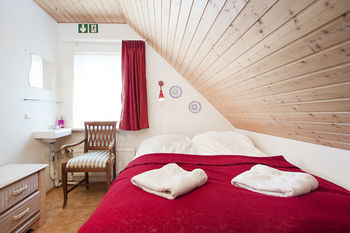 Hostal Hjardarb�l Guesthouse