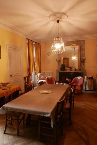 Bed & Breakfast La Cure Du Maine Charles